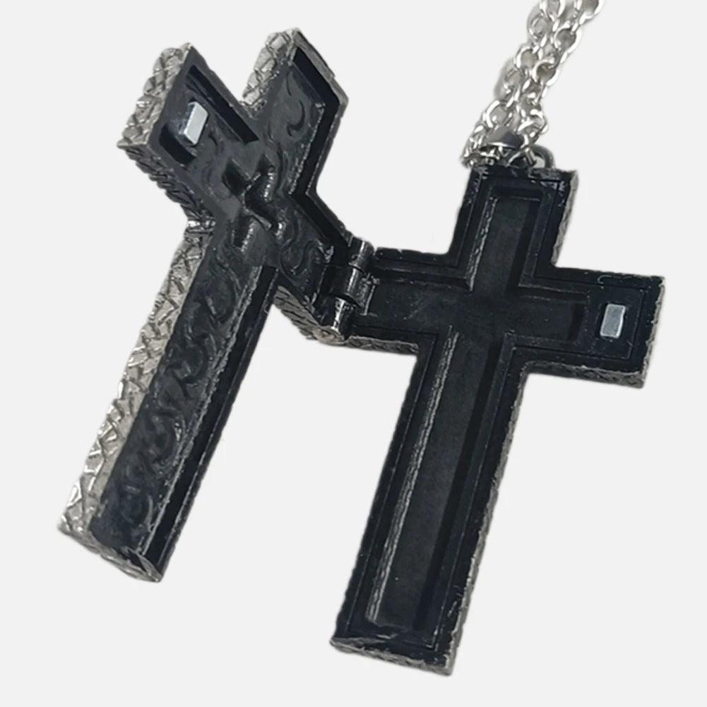 3D Gothic Pendant Necklace – Hidden Compartment Cross