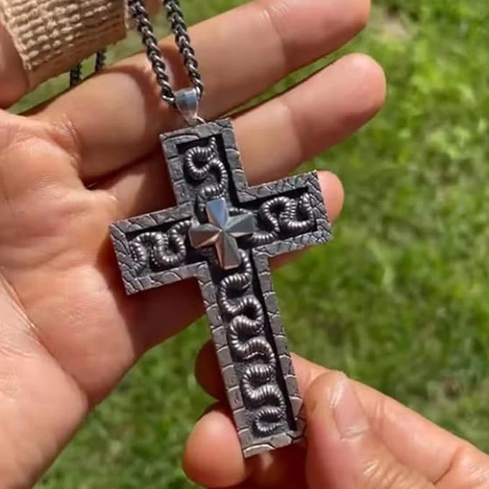 3D Gothic Pendant Necklace – Hidden Compartment Cross