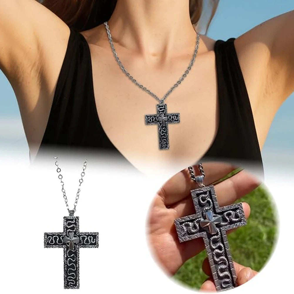 3D Gothic Pendant Necklace – Hidden Compartment Cross