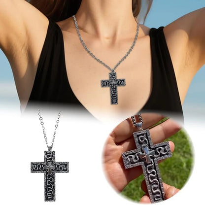 3D Gothic Pendant Necklace – Hidden Compartment Cross