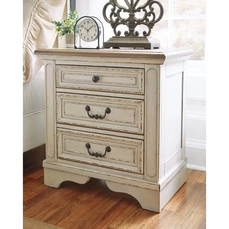 Country 3 Drawer Nightstand, USB Ports