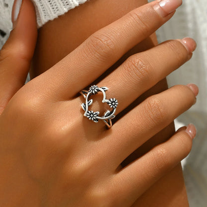 Fashionable Women's Ring Suitable for any Occassion