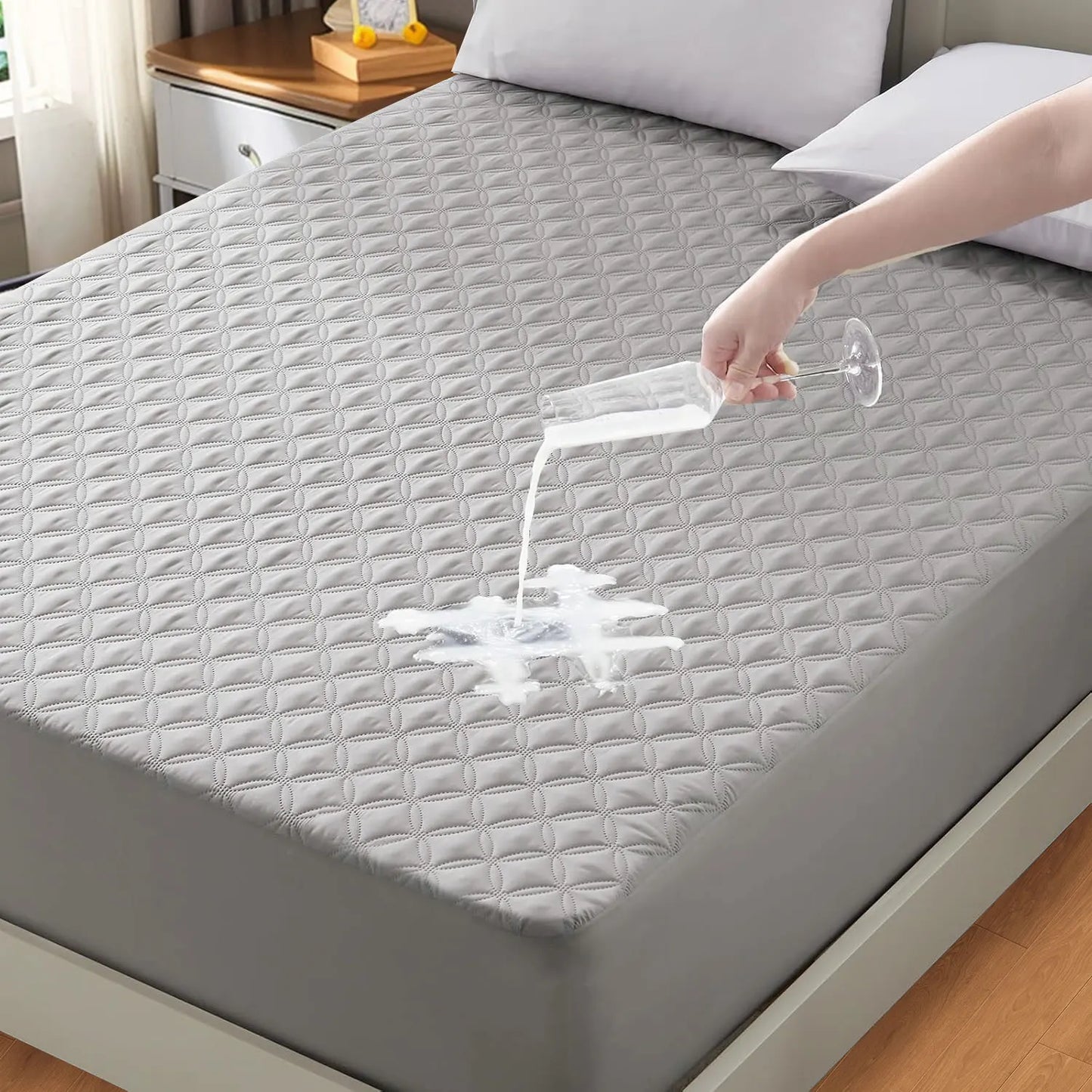 Soft Waterproof Mattress Protector, Noiseless Mattress Pad